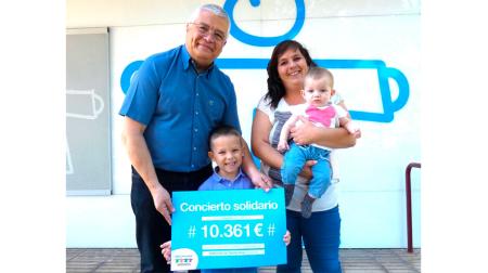 Imagen Aspanoa recibe los 10.361 € recaudados en el concierto solidario de...