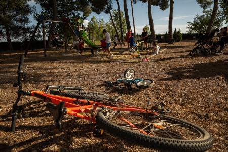 Imagen Merendero y parque infantil