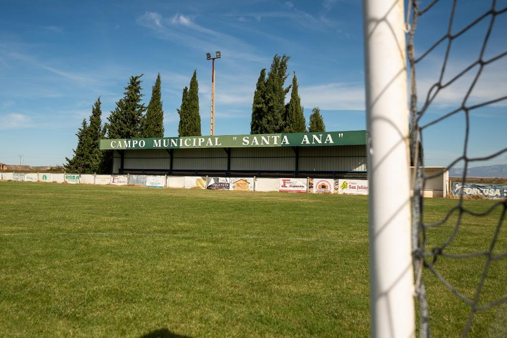 Imagen: Torres de Barbues-Valfonda-deporte-campo de futbol (1)
